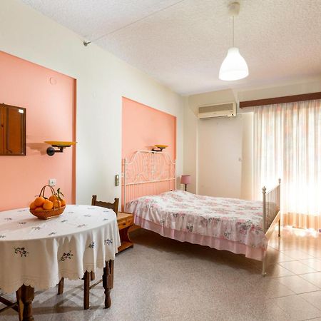 Cozy Archangelos Apartments With Private Parking Kültér fotó