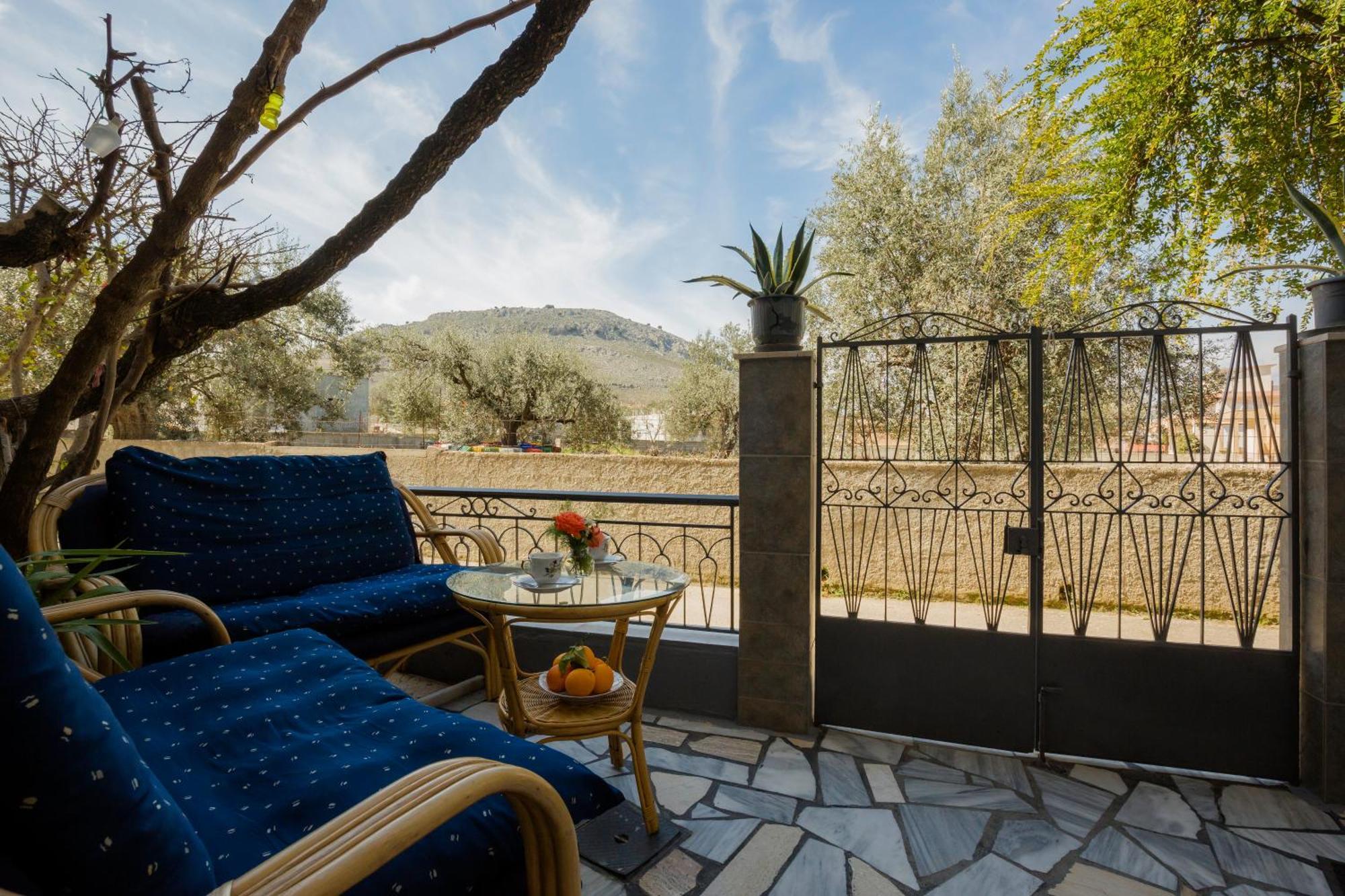 Cozy Archangelos Apartments With Private Parking Kültér fotó